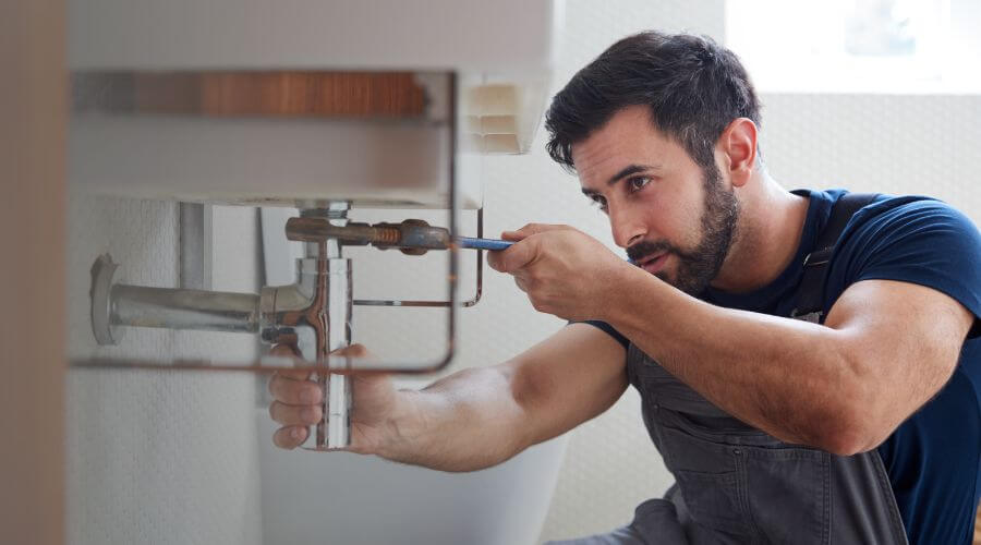 Professional emergency plumbing in Lyons, KS